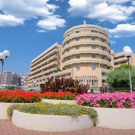 Hotel Palace Senigallia Bagian luar foto